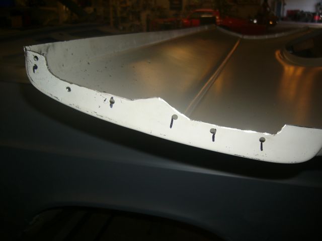 Faikun takalokasuojan rei�t