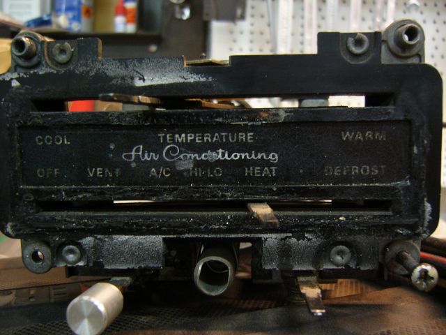 L�mmityslaitteen etupaneeli ennen