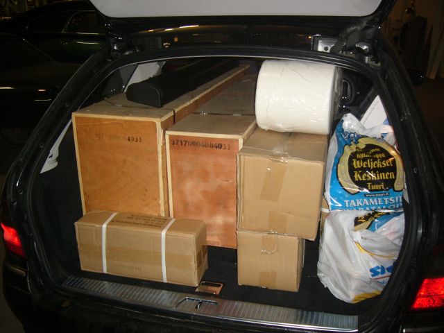 Peltivehkeet autossa